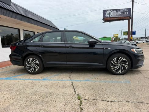 Used 2020 Volkswagen Jetta SEL FWD image 4