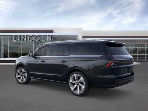 New 2025 Lincoln Navigator L Black Label image 4