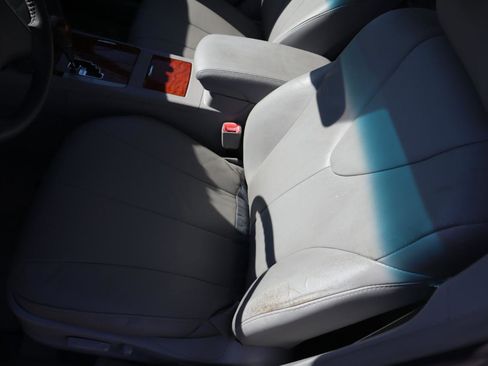 Used 2009 Toyota Camry XLE FWD image 13