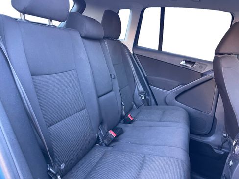 Used 2017 Volkswagen Tiguan Limited w/ Premium Package image 13