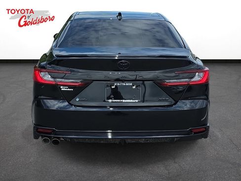 Used 2025 Toyota Camry XSE FWD image 6