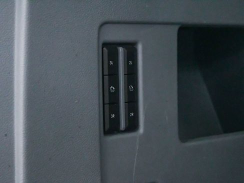 Used 2024 Lincoln Navigator L Black Label image 9