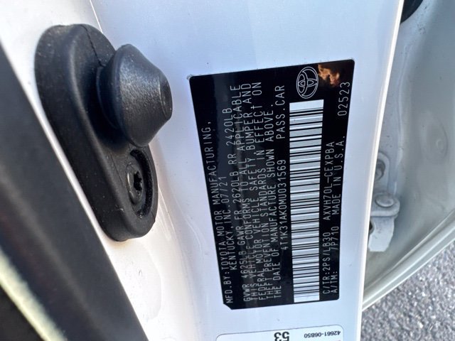 Used 2021 Toyota Camry XSE FWD image 3