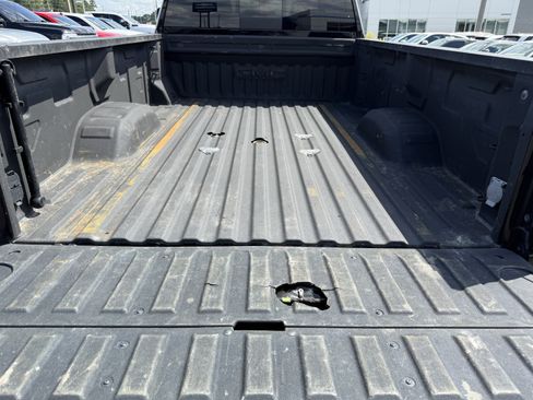 Used 2025 GMC Sierra 3500 Denali AWD/4WD image 32