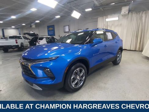 Certified 2024 Chevrolet Blazer LT w/ Convenience Package FWD image 5