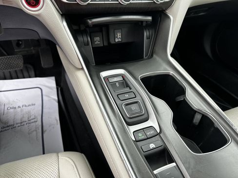 Certified 2019 Honda Accord Touring image 18