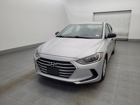 Used 2017 Hyundai Elantra SE image 15