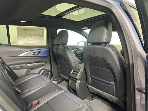 New 2026 Chevrolet Equinox EV LT image 15