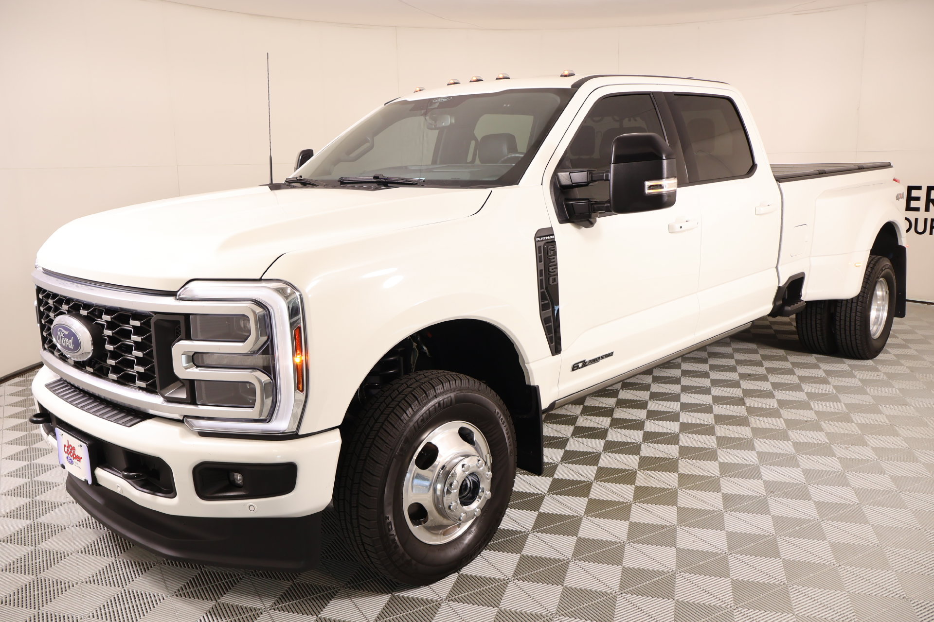 Used 2025 Ford F350 Platinum AWD/4WD image 11