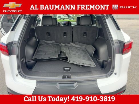 Used 2024 Chevrolet Blazer LT w/ Midnight/Sport Edition image 7