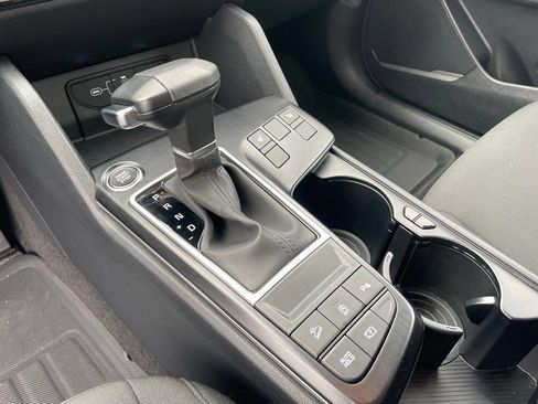 New 2026 Kia Sportage LX w/ LX Convenience Package FWD image 18