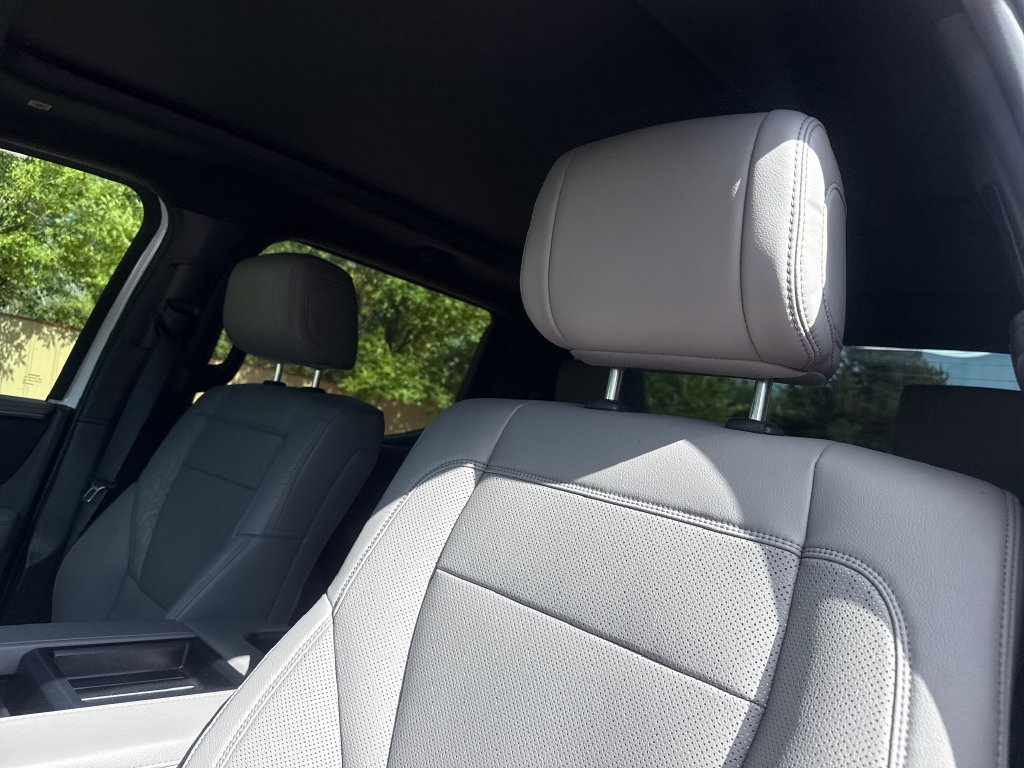 Used 2025 Toyota Tundra Limited AWD/4WD image 11