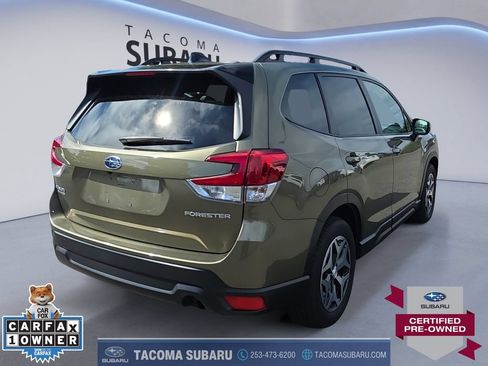 Used 2024 Subaru Forester Premium AWD/4WD image 5