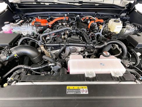 New 2025 Toyota Tacoma TRD Off-Road image 18