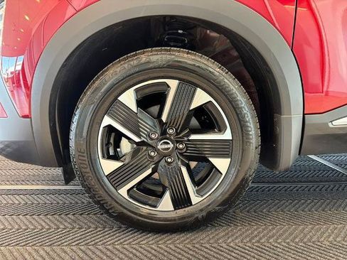 Certified 2025 Nissan Kicks SR AWD/4WD image 12