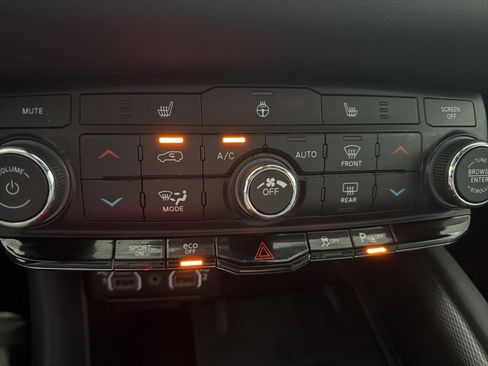 Used 2024 Dodge Durango R/T w/ Blacktop Package AWD/4WD image 13