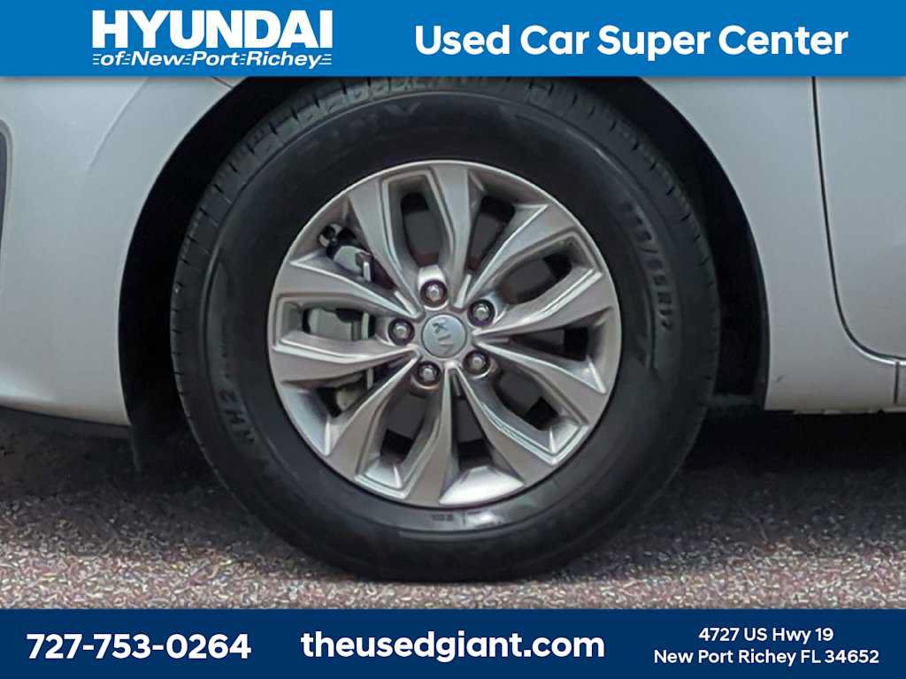 Used 2021 Kia Sedona LX FWD image 10