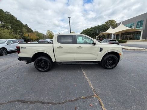 New 2025 Ford Ranger Lariat w/ FX4 Off-Road Package image 18