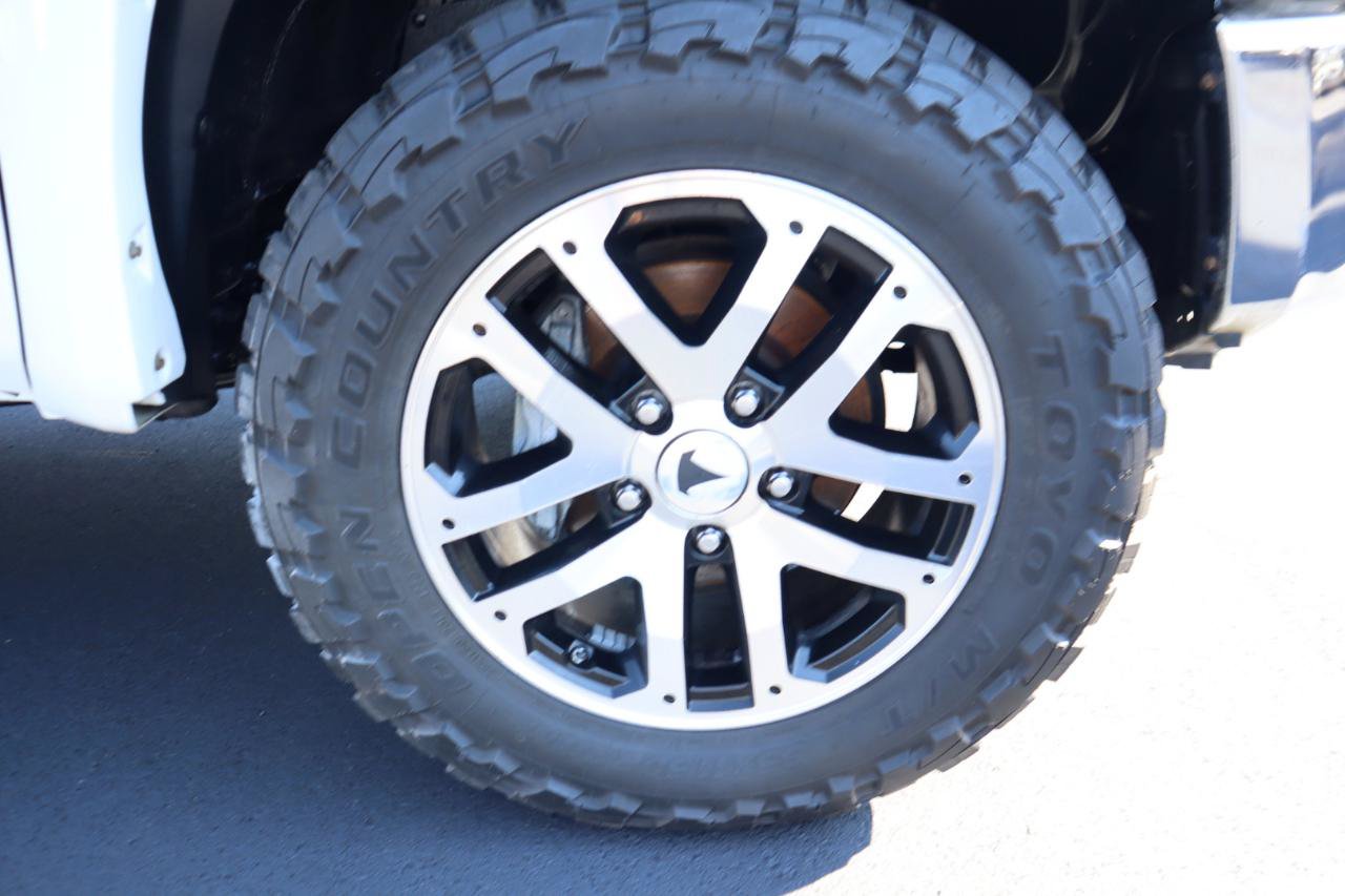 Used 2017 Toyota Tundra SR5 w/ SR5 Upgrade Package AWD/4WD image 15