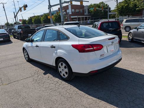 Used 2018 Ford Focus S FWD image 9