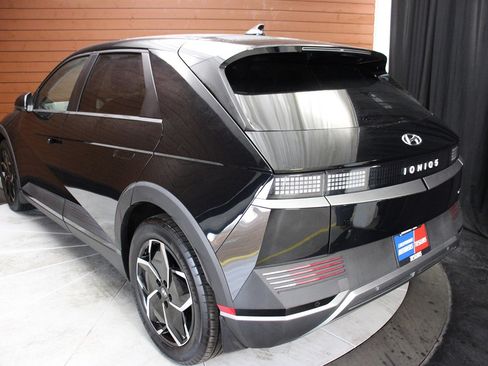 Used 2023 Hyundai Ioniq 5 SEL image 10