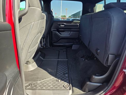 Used 2021 RAM 1500 Big Horn AWD/4WD image 11