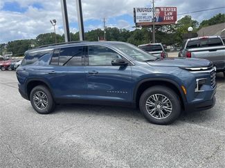 New 2026 Chevrolet Traverse LT video 2