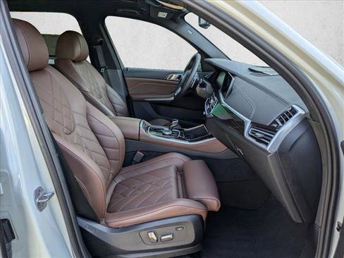 Used 2023 BMW X5 sDrive40i w/ Climate Comfort Package image 23