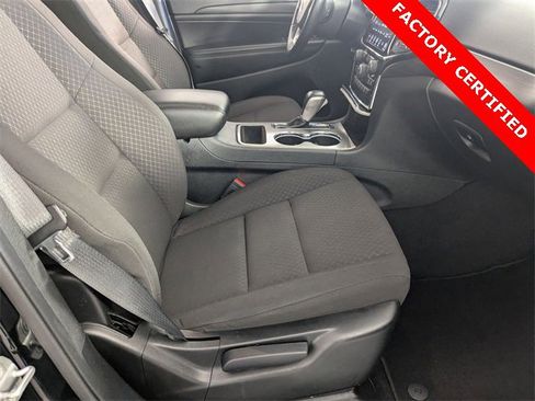 Certified 2021 Jeep Grand Cherokee Laredo image 32