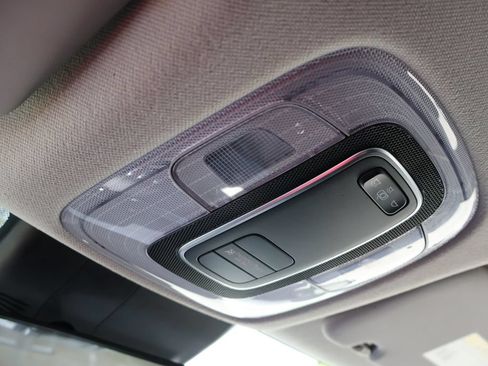 Used 2022 Hyundai Elantra SE FWD image 35