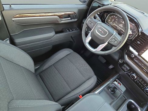 Used 2025 GMC Sierra 1500 Elevation w/ X31 Off-Road Package image 30