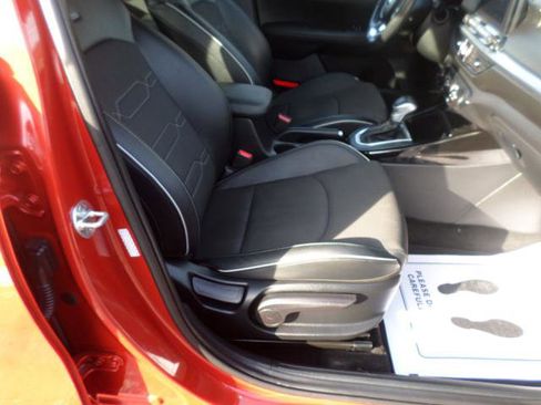 Used 2020 Kia Forte GT-Line w/ GT-Line Premium Package image 2