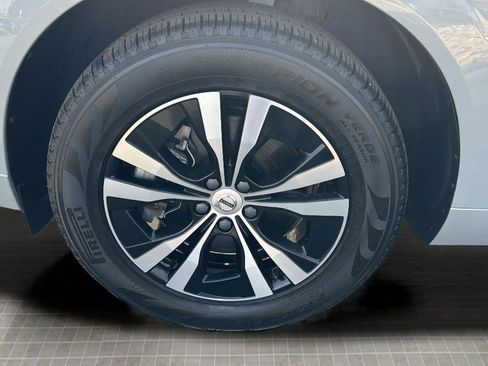 Used 2024 Volvo XC60 T8 Core image 45