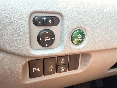 Used 2017 Honda Pilot Elite image 35