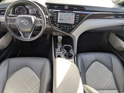Used 2018 Toyota Camry XSE image 26