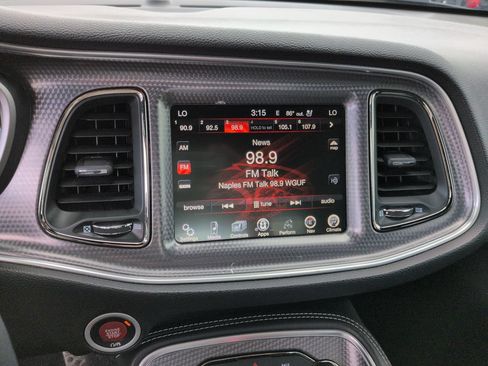 Used 2016 Dodge Challenger SRT Hellcat RWD image 16