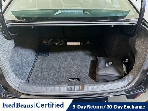 Used 2023 Volkswagen Jetta SEL image 9