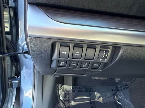 Used 2015 Subaru Legacy 2.5i Limited image 20