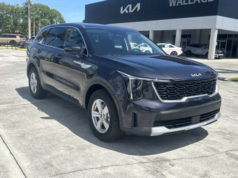 New 2026 Kia Sorento LX FWD image 4