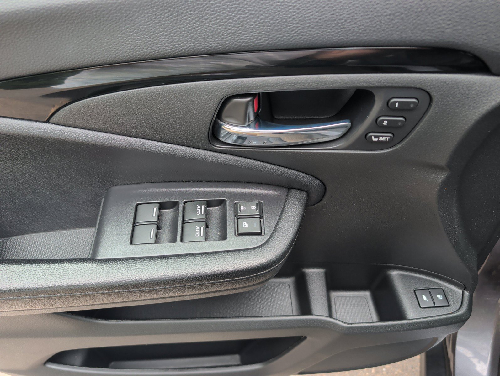 Used 2019 Honda Pilot Elite image 17