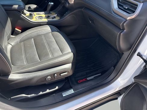 Used 2019 GMC Acadia Denali w/ LPO, Floor Liner Package FWD image 17