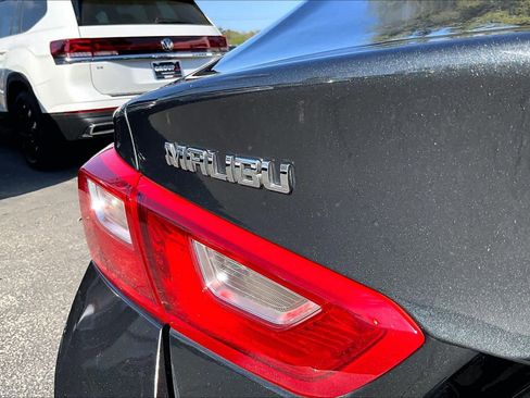 Used 2016 Chevrolet Malibu LT w/ Leather Package image 10