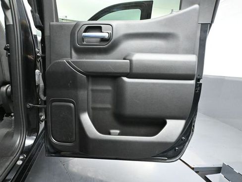 Used 2023 Chevrolet Silverado 1500 Custom image 39