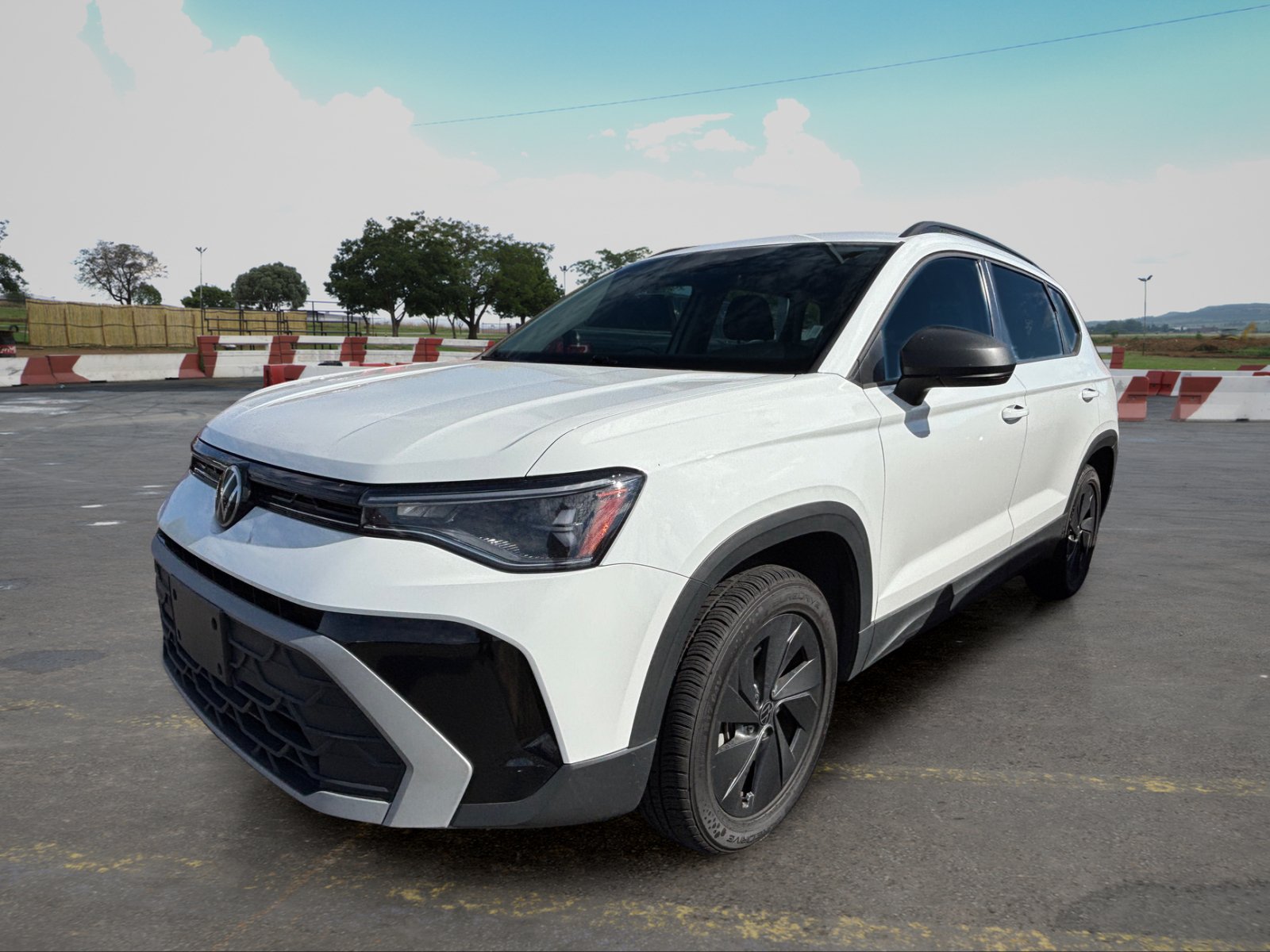 Used 2025 Volkswagen Taos S FWD image 5