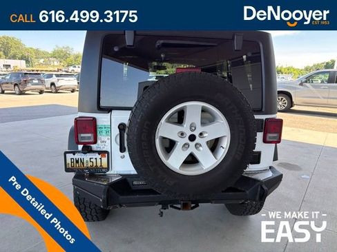 Used 2017 Jeep Wrangler Unlimited Sport w/ Quick Order Package 24S AWD/4WD image 7
