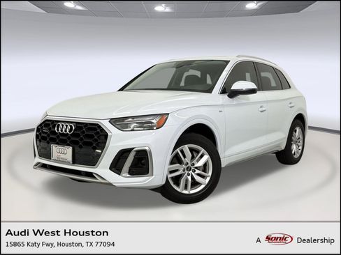 Used 2023 Audi Q5 2.0T Premium w/ Convenience Package image 1
