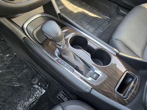 Used 2024 Chevrolet Malibu LT image 31