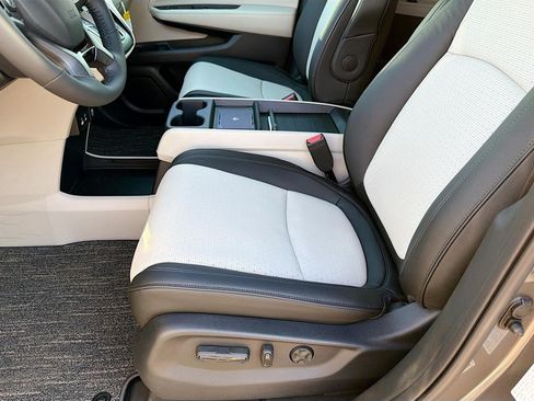 Used 2026 Honda Odyssey Elite image 17