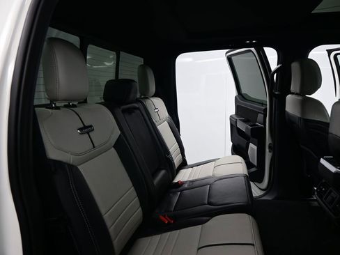 Used 2024 Ford F150 Lightning Platinum AWD/4WD image 25