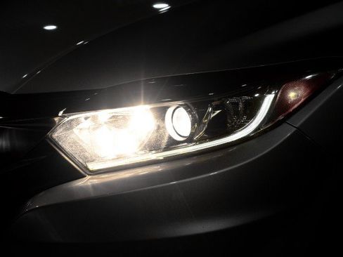 Used 2020 Honda HR-V EX image 8